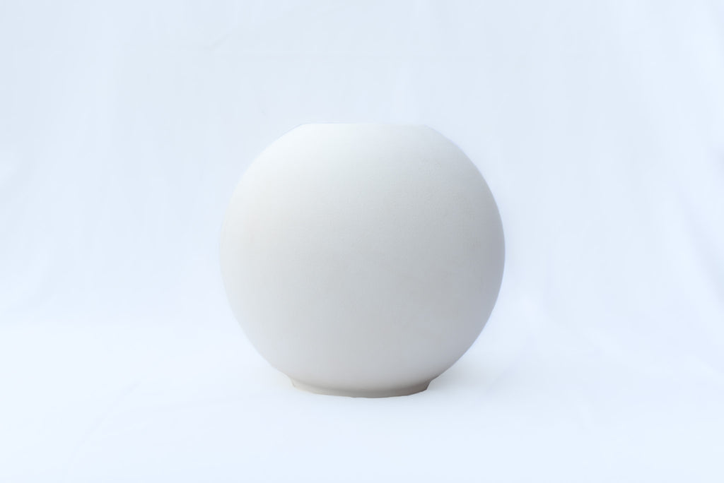 Artful Curve Vase